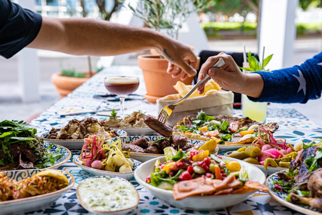 Lebanese food mezze style