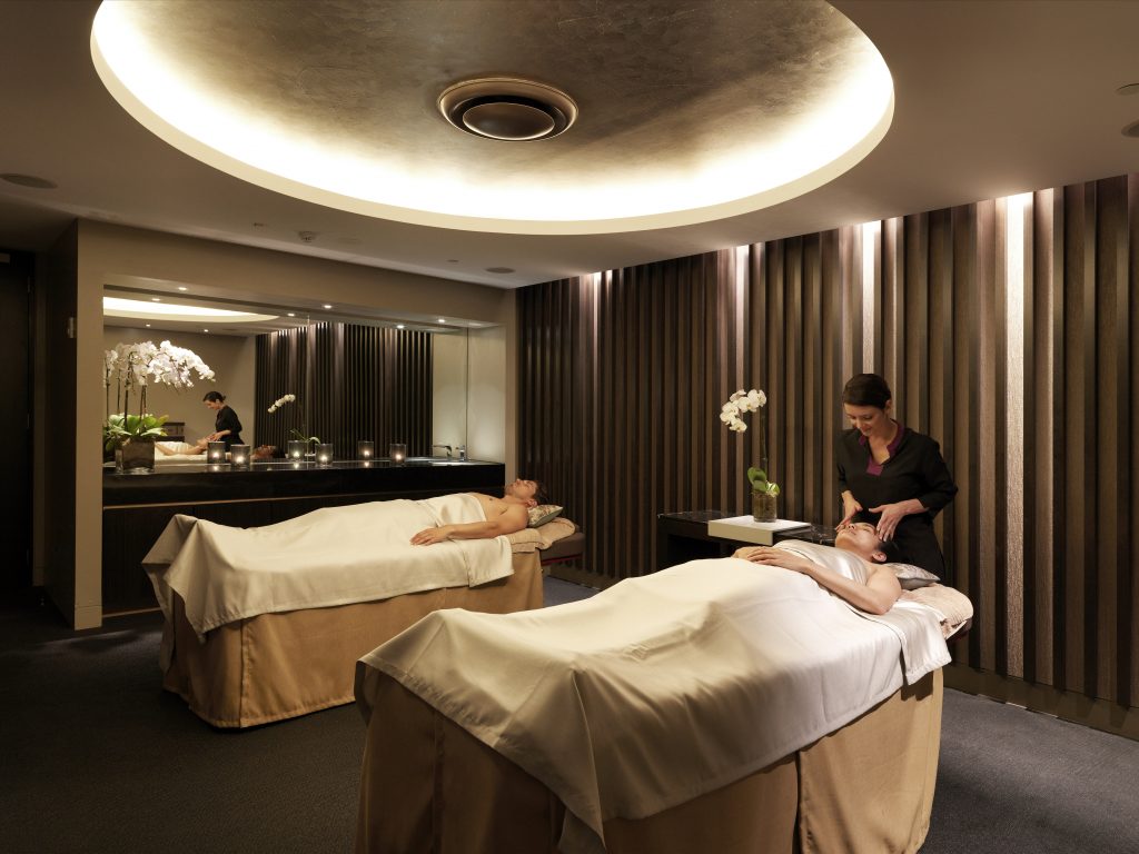 couple massage