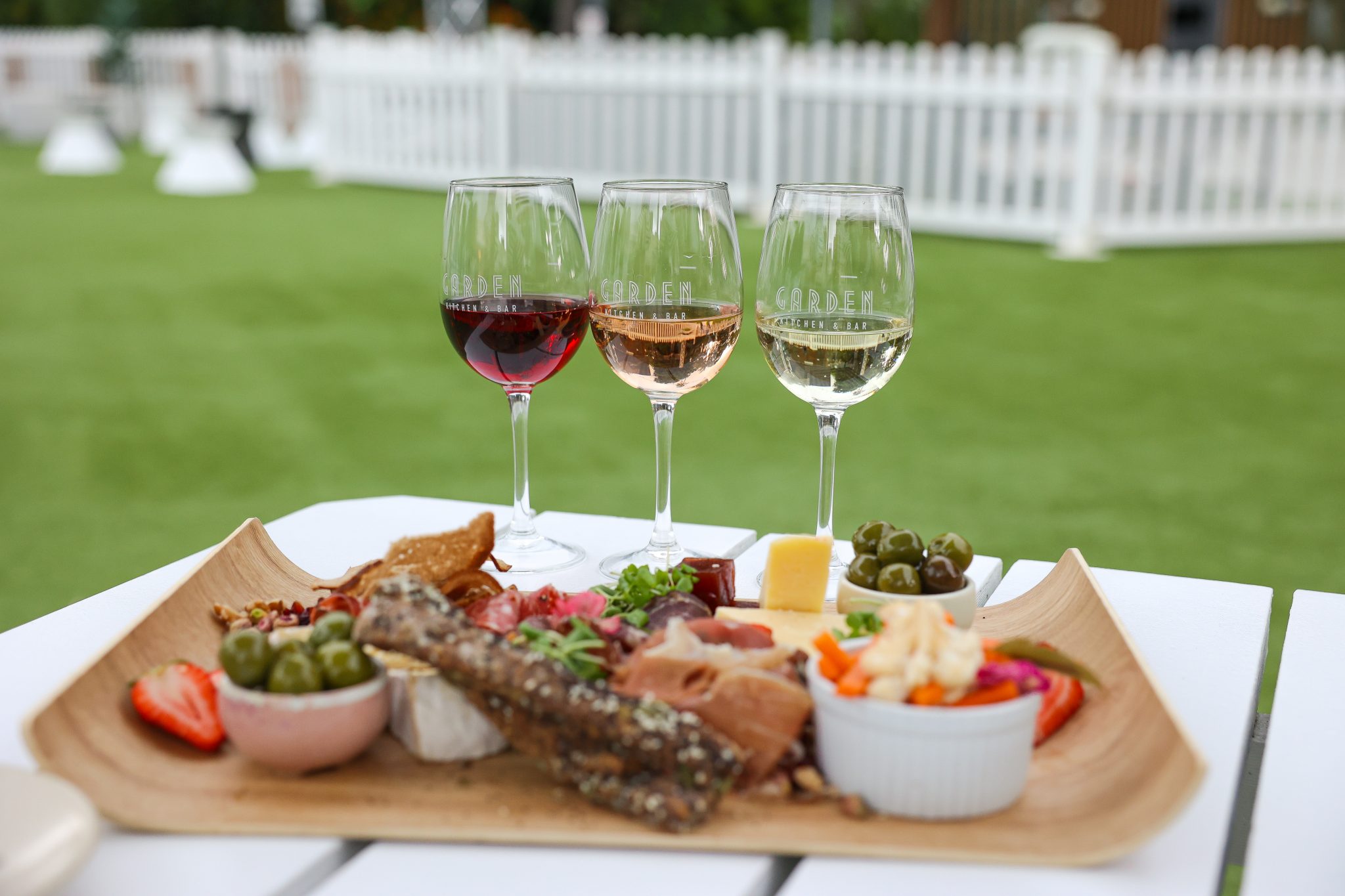 A Sommelier's Guide To Wine & Cheese Pairing The Star Moments