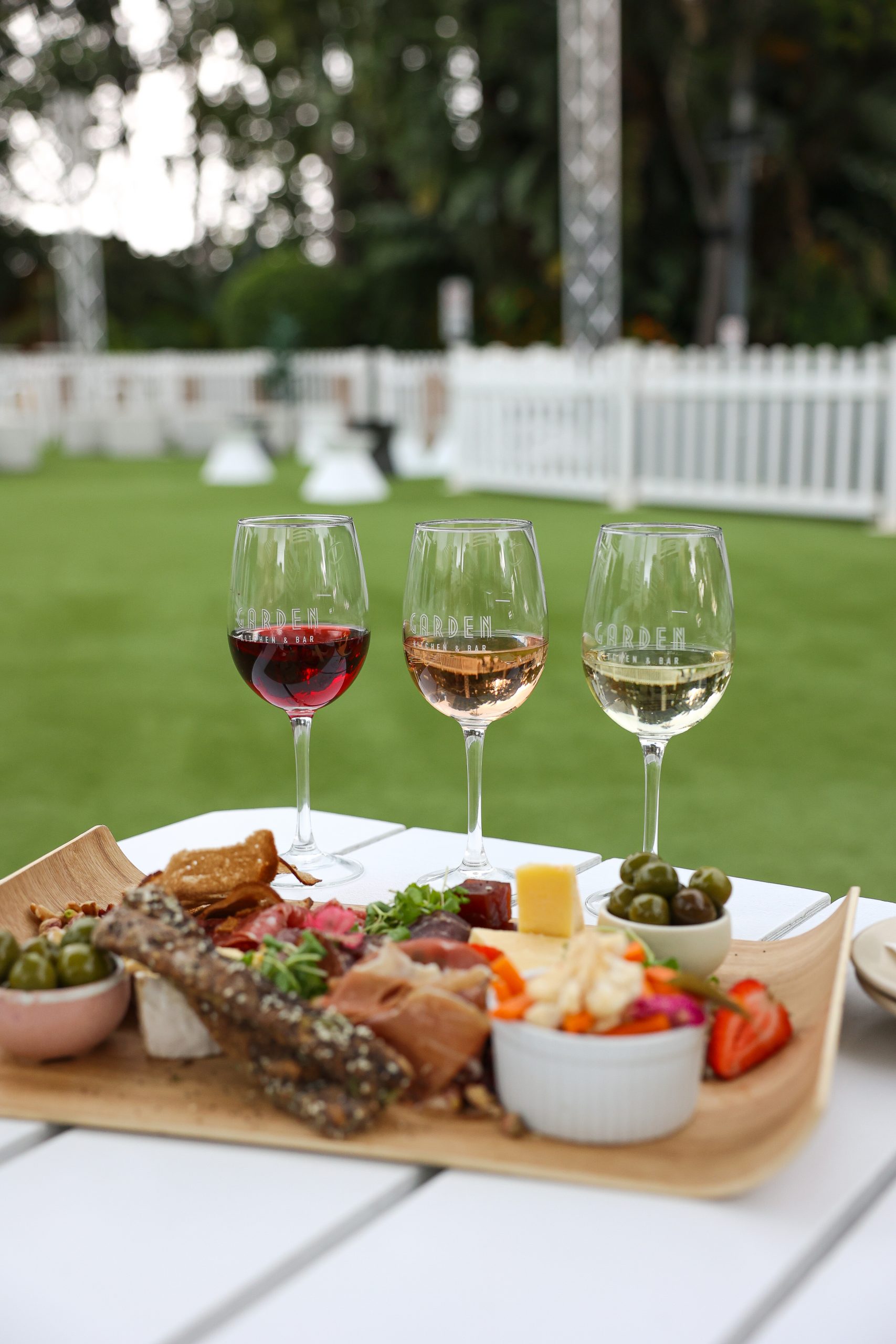 A Sommelier's Guide To Wine & Cheese Pairing The Star Moments